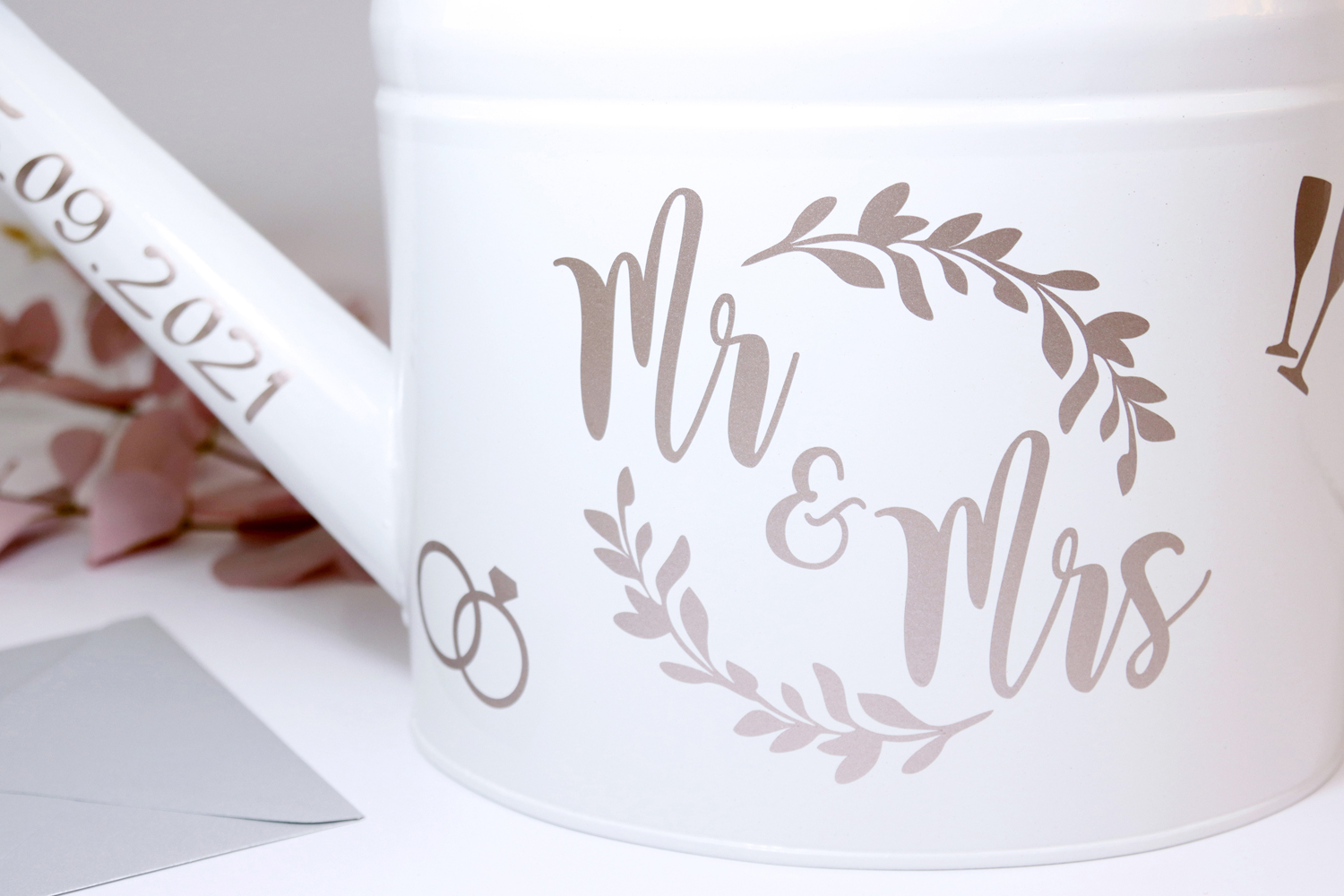 Aufkleber-Set "Mr & Mrs" - 24-tlg., personalisiert in 5 Farben