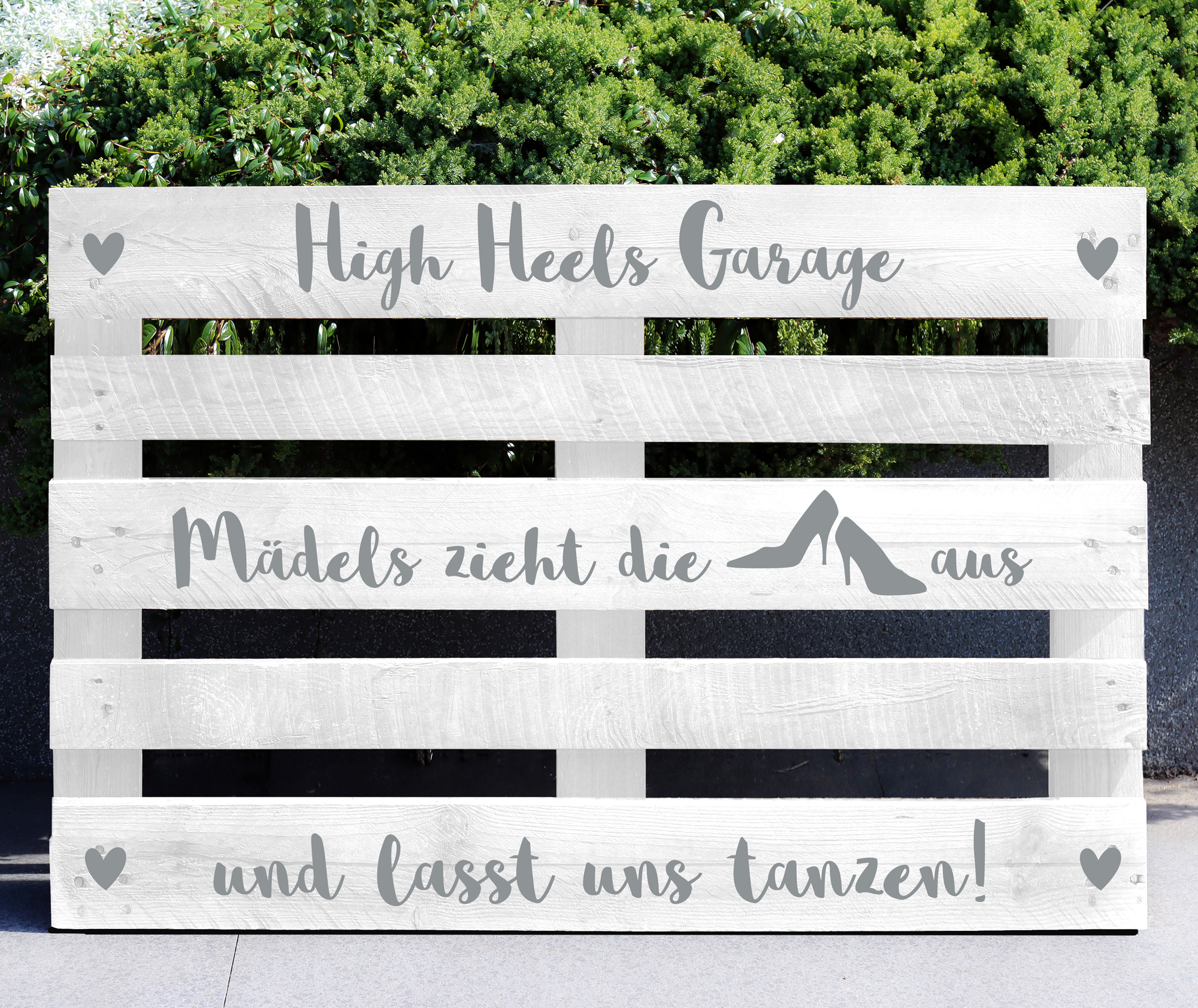 Palettenaufkleber "High Heels Garage" Boho-Style
